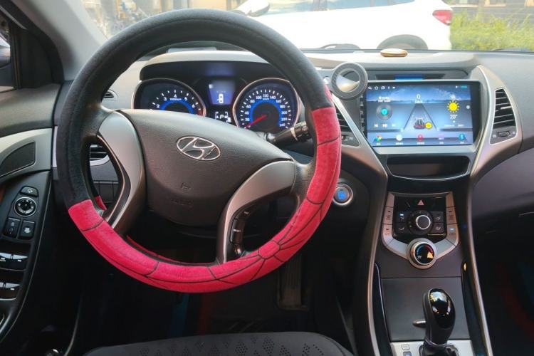 Used Hyundai Elantra (5th Generation / Langdong) 2015 1.6L Automatic Leading Model Steering Wheel