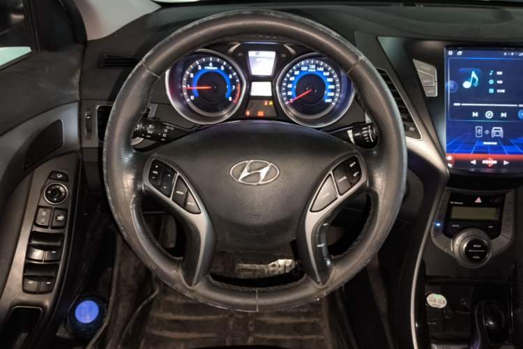 Used Hyundai Elantra (5th Generation / Langdong) 2015 1.6L Automatic Luxury Model Steering Wheel