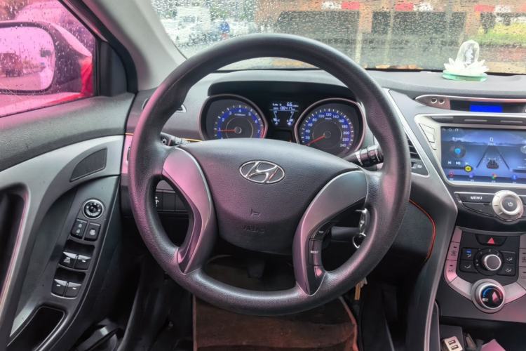 Used Hyundai Elantra (5th Generation / Langdong) 2015 1.6L Manual Fashion Edition Steering Wheel