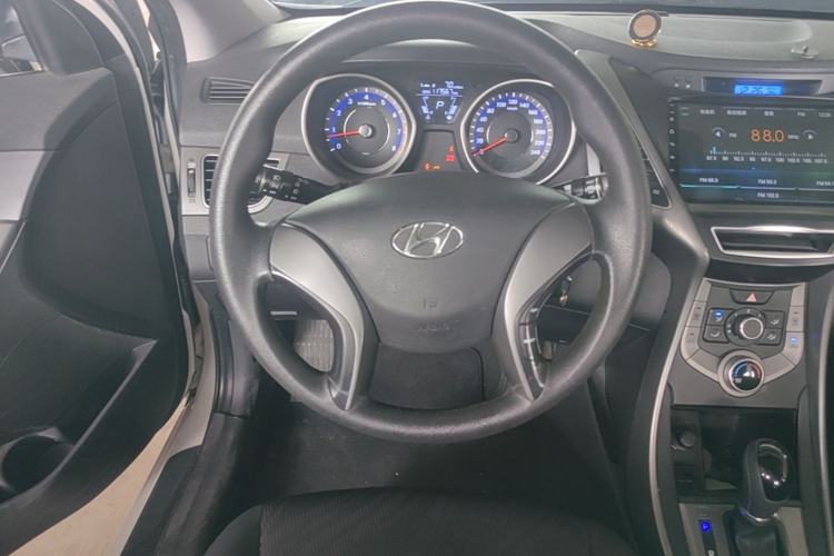 Used Hyundai Elantra (5th Generation / Langdong) 2015 1.6L Automatic Leading Model Steering Wheel