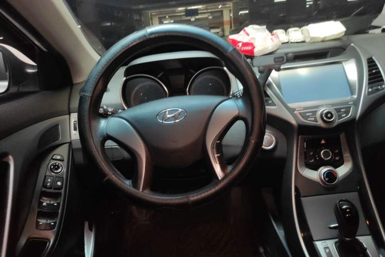 Used Hyundai Elantra (5th Generation / Langdong) 2015 1.6L Automatic Leading Model Steering Wheel
