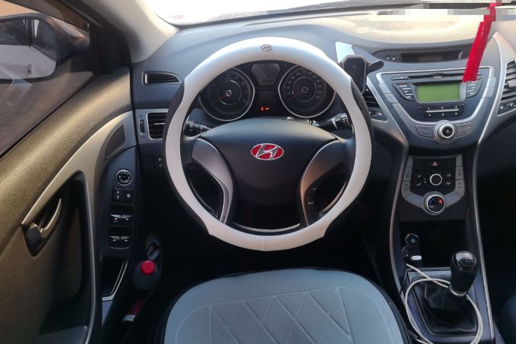 Used Hyundai Elantra (5th Generation / Langdong) 2015 1.6L Manual Fashion Edition Steering Wheel