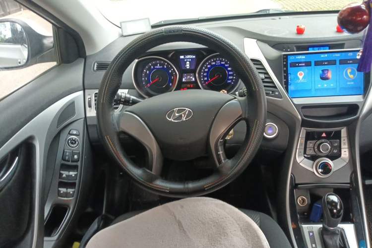 Used Hyundai Elantra (5th Generation / Langdong) 2015 1.6L Automatic Leading Model Steering Wheel