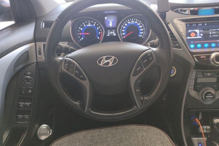 Used Hyundai Elantra (5th Generation / Langdong) 2015 1.6L Automatic Leading Model Steering Wheel
