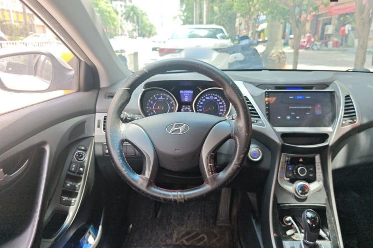 Used Hyundai Elantra (5th Generation / Langdong) 2015 1.6L Automatic Leading Model Steering Wheel