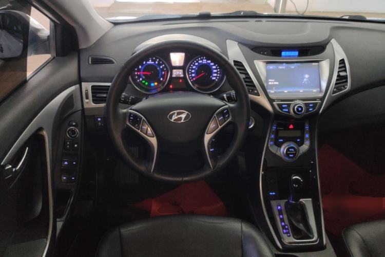 Used Hyundai Elantra (5th Generation / Langdong) 2015 1.6L Automatic Luxury Model Steering Wheel