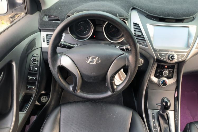 Used Hyundai Elantra (5th Generation / Langdong) 2015 1.6L Automatic Leading Model Steering Wheel