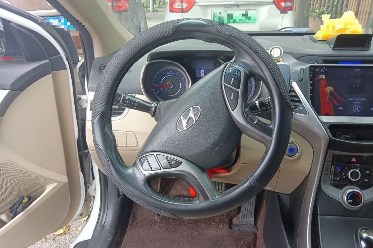 Used Hyundai Elantra (5th Generation / Langdong) 2015 1.6L Automatic Leading Model Steering Wheel