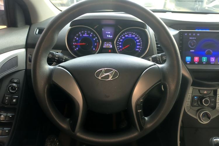 Used Hyundai Elantra (5th Generation / Langdong) 2015 1.6L Automatic Leading Model Steering Wheel
