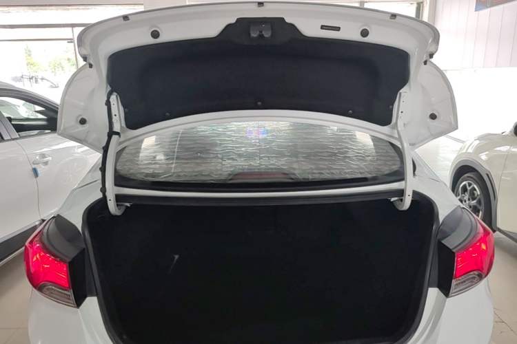 Used Hyundai Elantra (5th Generation / Langdong) 2015 1.6L Automatic Leading Model Trunk