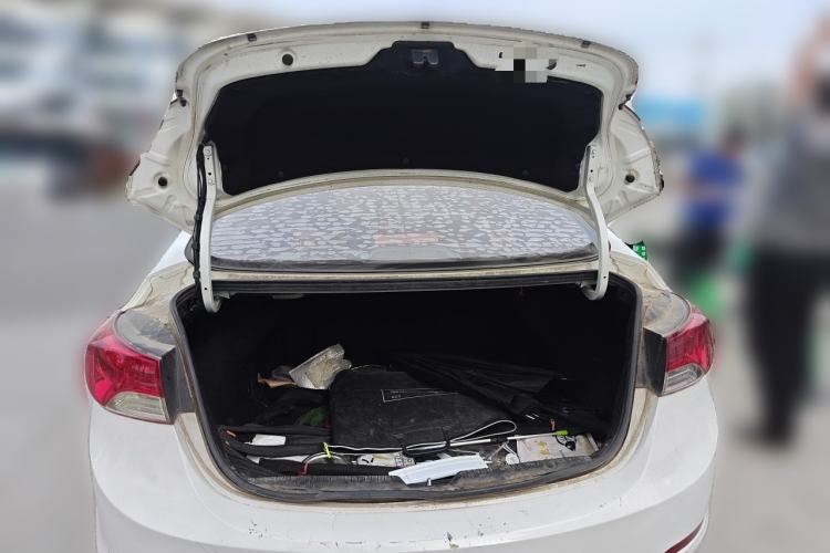 Used Hyundai Elantra (5th Generation / Langdong) 2015 1.6L Manual Fashion Edition Trunk
