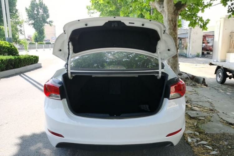 Used Hyundai Elantra (5th Generation / Langdong) 2015 1.6L Manual Leading Model Trunk