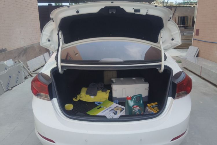 Used Hyundai Elantra (5th Generation / Langdong) 2015 1.6L Automatic Luxury Model Trunk