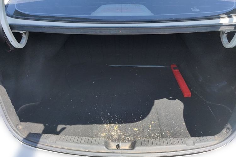 Used Hyundai Elantra (5th Generation / Langdong) 2015 1.6L Manual Fashion Edition Trunk