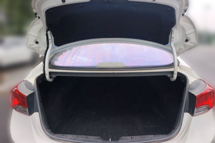 Used Hyundai Elantra (5th Generation / Langdong) 2015 1.6L Manual Leading Model Trunk