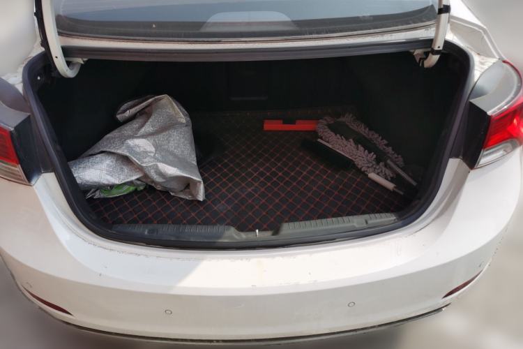 Used Hyundai Elantra (5th Generation / Langdong) 2015 1.6L Manual Leading Model Trunk