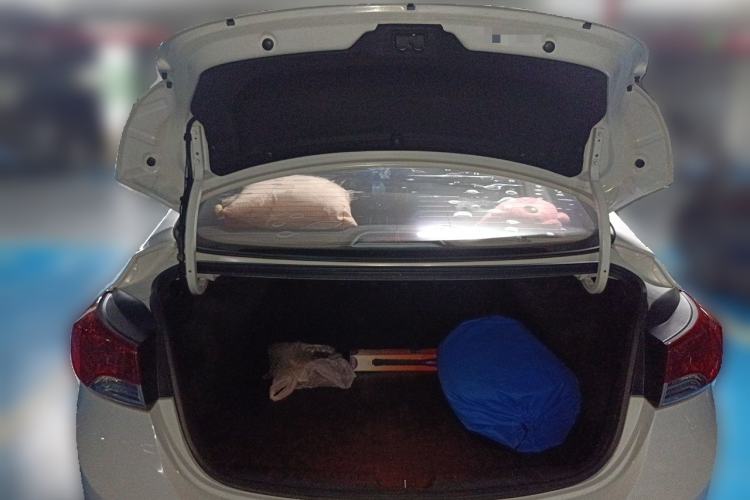 Used Hyundai Elantra (5th Generation / Langdong) 2015 1.6L Automatic Fashion Model Trunk