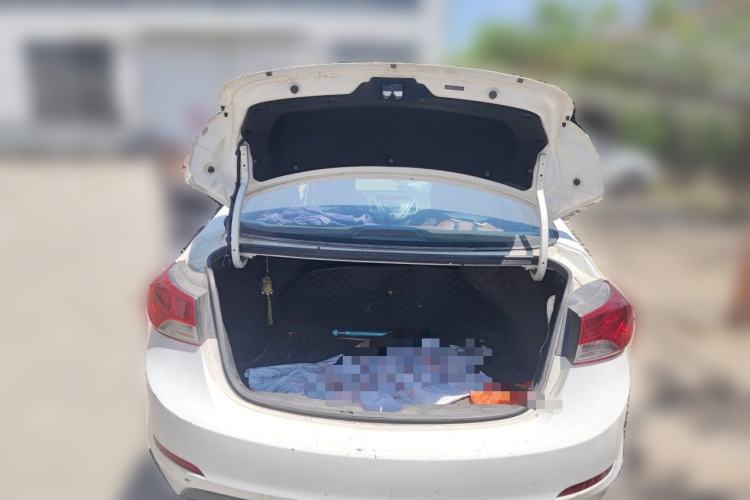 Used Hyundai Elantra (5th Generation / Langdong) 2015 1.6L Manual Fashion Edition Trunk
