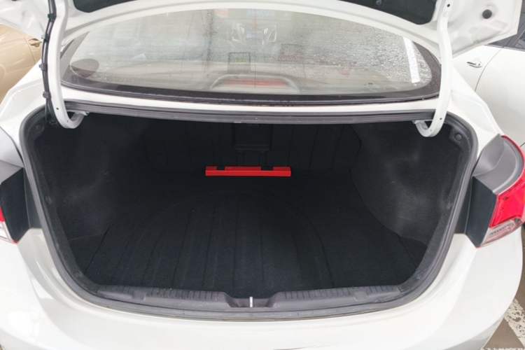 Used Hyundai Elantra (5th Generation / Langdong) 2015 1.6L Automatic Leading Model Trunk