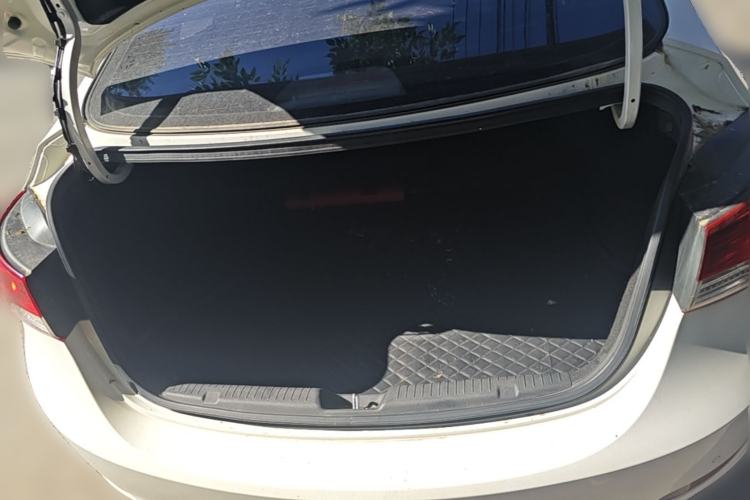 Used Hyundai Elantra (5th Generation / Langdong) 2015 1.6L Automatic Luxury Model Trunk