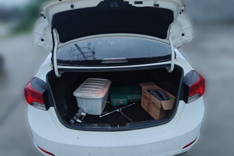 Used Hyundai Elantra (5th Generation / Langdong) 2015 1.6L Automatic Fashion Model Trunk
