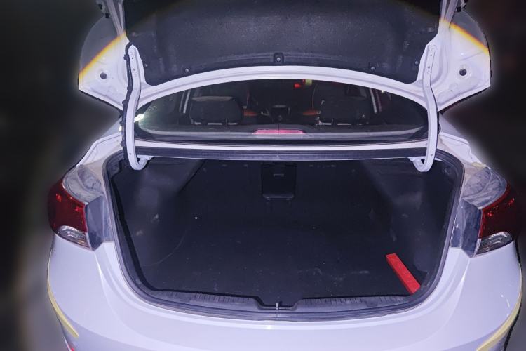 Used Hyundai Elantra (5th Generation / Langdong) 2015 1.6L Automatic Leading Model Trunk