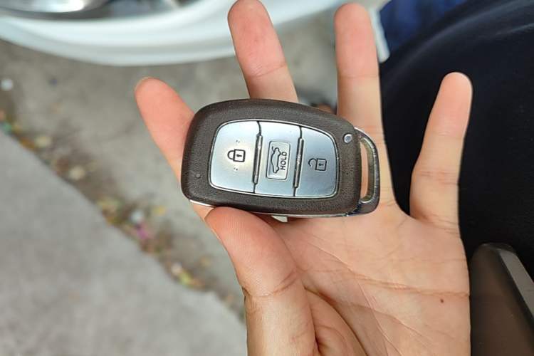 Used Hyundai Elantra (5th Generation / Langdong) 2015 1.6L Automatic Leading Model Vehicle Key