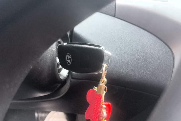 Used Hyundai Elantra (5th Generation / Langdong) 2015 1.6L Automatic Fashion Model Vehicle Key