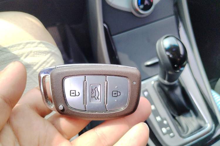 Used Hyundai Elantra (5th Generation / Langdong) 2015 1.6L Automatic Leading Model Vehicle Key