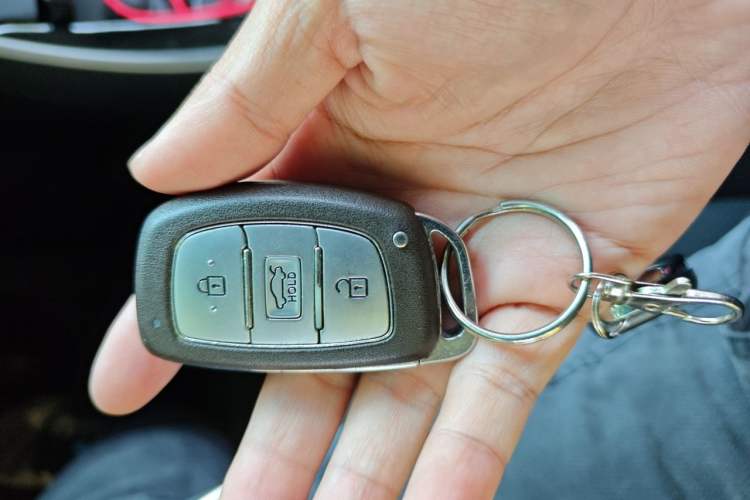Used Hyundai Elantra (5th Generation / Langdong) 2015 1.6L Automatic Leading Model Vehicle Key