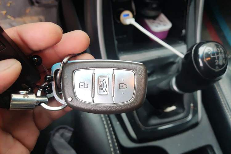 Used Hyundai Elantra (5th Generation / Langdong) 2015 1.6L Manual Leading Model Vehicle Key