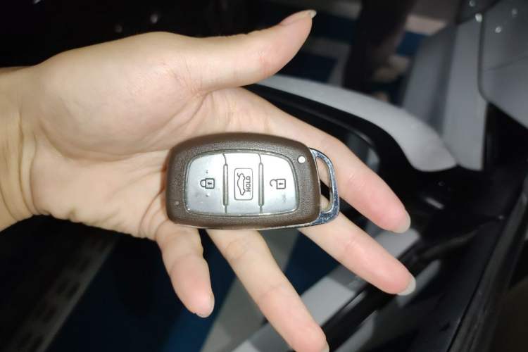 Used Hyundai Elantra (5th Generation / Langdong) 2015 1.6L Automatic Leading Model Vehicle Key
