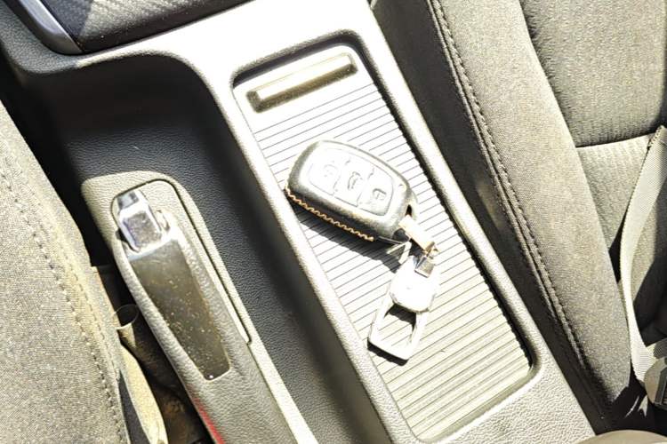 Used Hyundai Elantra (5th Generation / Langdong) 2015 1.6L Automatic Leading Model Vehicle Key