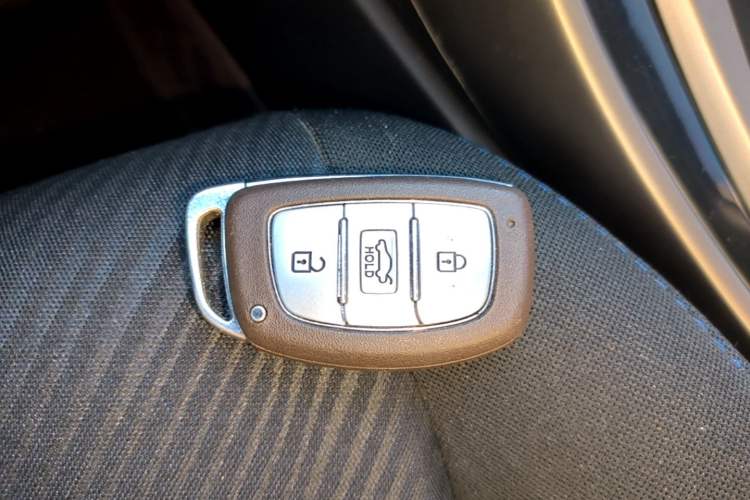 Used Hyundai Elantra (5th Generation / Langdong) 2015 1.6L Automatic Leading Model Vehicle Key