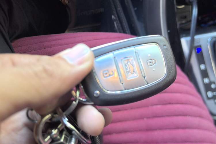 Used Hyundai Elantra (5th Generation / Langdong) 2015 1.6L Automatic Luxury Model Vehicle Key