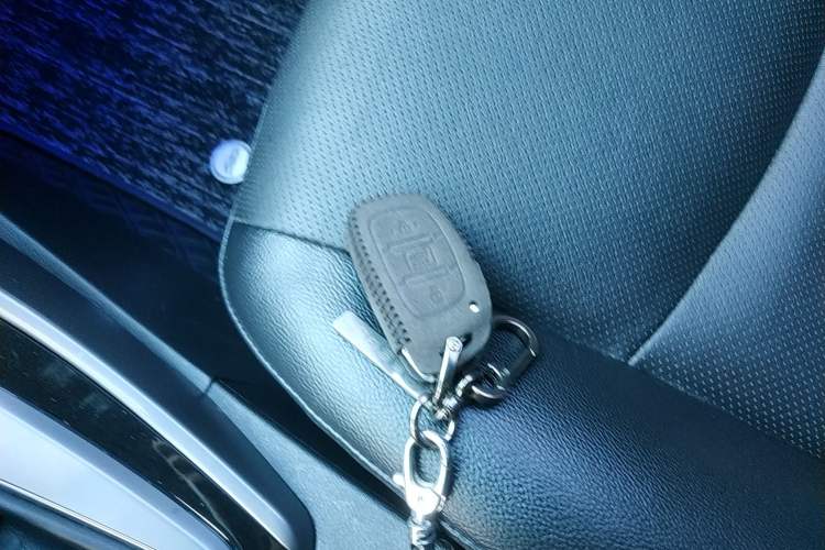 Used Hyundai Elantra (5th Generation / Langdong) 2015 1.6L Automatic Luxury Model Vehicle Key