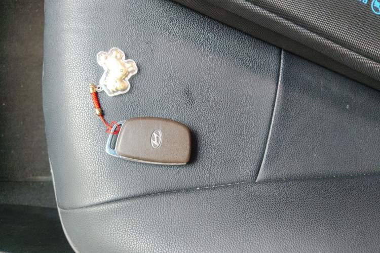 Used Hyundai Elantra (5th Generation / Langdong) 2015 1.6L Automatic Fashion Model Vehicle Key