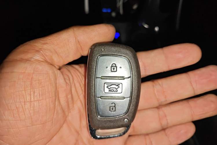 Used Hyundai Elantra (5th Generation / Langdong) 2015 1.6L Automatic Leading Model Vehicle Key