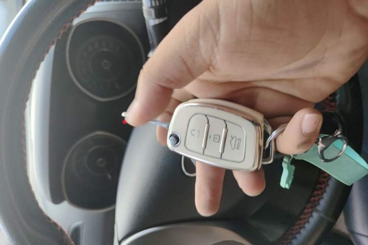 Used Hyundai Elantra (5th Generation / Langdong) 2015 1.6L Automatic Fashion Model Vehicle Key