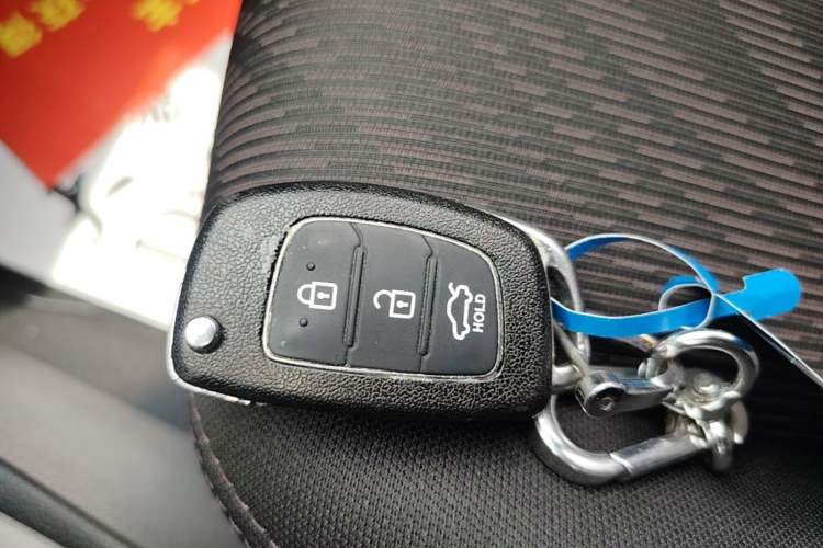 Used Hyundai Elantra (5th Generation / Langdong) 2015 1.6L Automatic Fashion Model Vehicle Key