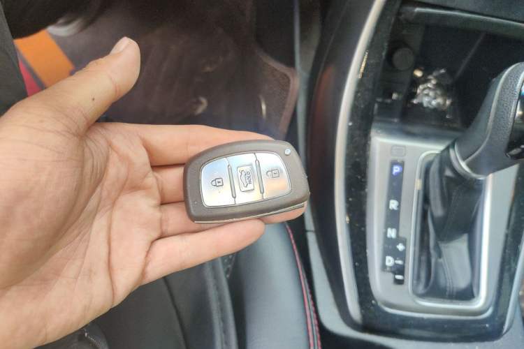 Used Hyundai Elantra (5th Generation / Langdong) 2015 1.6L Automatic Leading Model Vehicle Key