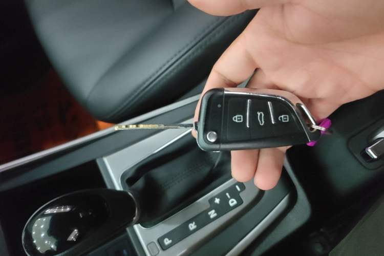 Used Hyundai Elantra (5th Generation / Langdong) 2015 1.6L Automatic Fashion Model Vehicle Key