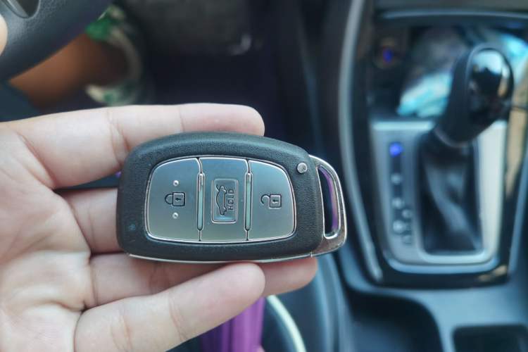 Used Hyundai Elantra (5th Generation / Langdong) 2015 1.6L Automatic Leading Model Vehicle Key