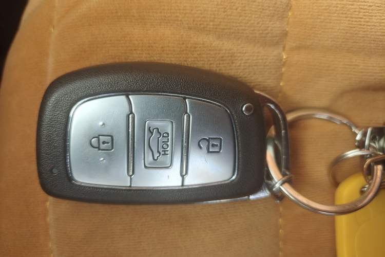 Used Hyundai Elantra (5th Generation / Langdong) 2015 1.6L Automatic Leading Model Vehicle Key