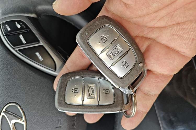 Used Hyundai Elantra (5th Generation / Langdong) 2015 1.6L Automatic Luxury Model Vehicle Key