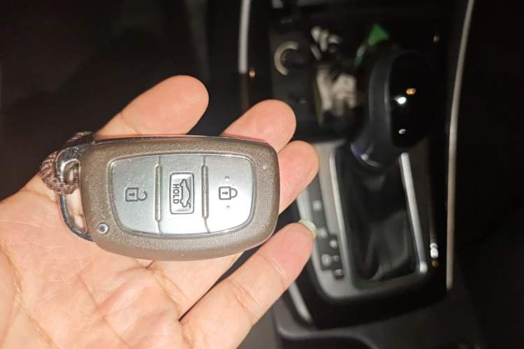 Used Hyundai Elantra (5th Generation / Langdong) 2015 1.6L Automatic Leading Model Vehicle Key