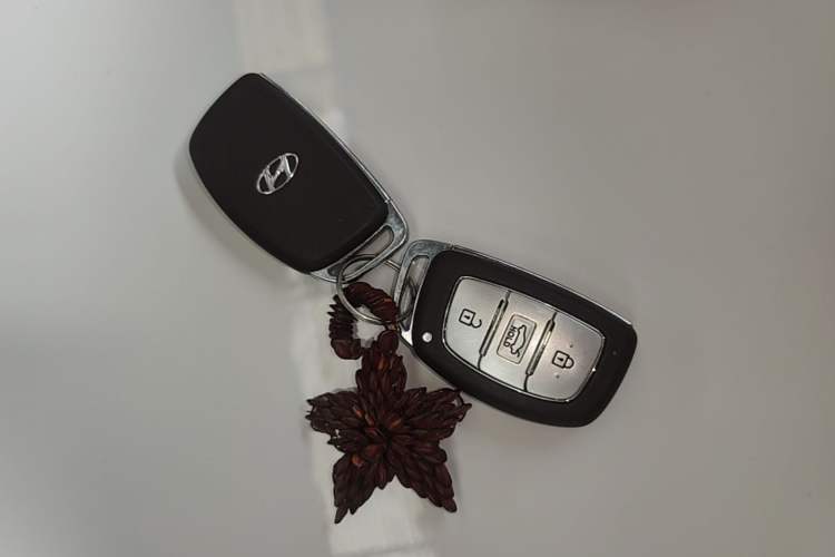 Used Hyundai Elantra (5th Generation / Langdong) 2015 1.6L Automatic Leading Model Vehicle Key