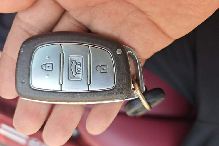 Used Hyundai Elantra (5th Generation / Langdong) 2015 1.6L Automatic Leading Model Vehicle Key