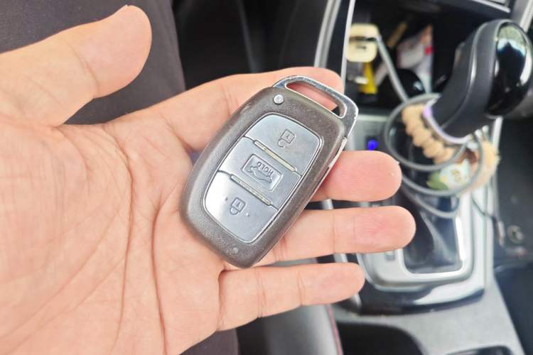 Used Hyundai Elantra (5th Generation / Langdong) 2015 1.6L Automatic Leading Model Vehicle Key