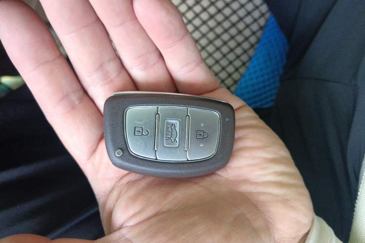 Used Hyundai Elantra (5th Generation / Langdong) 2015 1.6L Automatic Luxury Model Vehicle Key